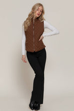 Load image into Gallery viewer, Active Basic | Active USA - Suede Piping Detail Rib Quilted Padding Vest:/// OLV-olive oil / S