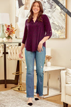 Load image into Gallery viewer, Dear Scarlett - PLUS SIZE Floral Print Wrinkle Free Top LIZZY-V0073P: BLACK MAGENTA / 2X ///