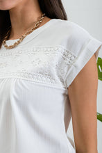 Load image into Gallery viewer, Blu Pepper - FLORAL EYELET LACE TRIM BACK BUTTON TOP: DUSTY PINK///