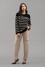 Load image into Gallery viewer, Blu Pepper - DROP SHOULDER STRIPED KNIT SWEATER: BLACK ///