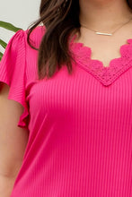 Load image into Gallery viewer, Blu Pepper - PLUS V NECK LACE TRIM RIB KNIT TOP: ROYAL BLUE ///