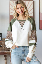 Load image into Gallery viewer, 7th Ray - Color Block Raglan Sleeve V Stitch  Long Sleeve Top T5812: Cream/Burgundy/// / S