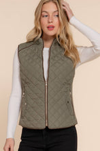 Load image into Gallery viewer, Active Basic | Active USA - Suede Piping Detail Rib Quilted Padding Vest:/// OLV-olive oil / S