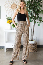 Load image into Gallery viewer, HEIMISH - EP6700-10 ANIMAL CASUAL PANTS: 2-2-2 (S-M-L) / BLACK/KHAKI///