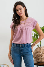 Load image into Gallery viewer, Blu Pepper - FLORAL EYELET LACE TRIM BACK BUTTON TOP: DUSTY PINK///
