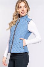 Load image into Gallery viewer, 42POPS - ',,,....SLIM FIT SUEDE PIPING QUILTED PADDING VEST: RED-red-185553 / M