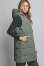Load image into Gallery viewer, 42POPS - ...._ 1008 Hooded Long Quilted Puffer Vest SI-28714: Ivory-188652 / S ///