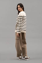 Load image into Gallery viewer, Blu Pepper - DROP SHOULDER STRIPED KNIT SWEATER: BLACK ///