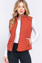 Load image into Gallery viewer, 42POPS - ',,,....SLIM FIT SUEDE PIPING QUILTED PADDING VEST: RED-red-185553 / S