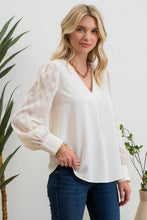Load image into Gallery viewer, Blu Pepper - V NECK BACK BUTTONED SHEER PLAID LONG SLEEVE BLOUS: HUNTER GREEN///