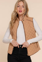 Load image into Gallery viewer, Active Basic | Active USA - Suede Piping Detail Rib Quilted Padding Vest:/// OLV-olive oil / S