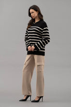 Load image into Gallery viewer, Blu Pepper - DROP SHOULDER STRIPED KNIT SWEATER: BLACK ///
