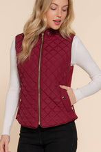 Load image into Gallery viewer, 42POPS - ',,,....SLIM FIT SUEDE PIPING QUILTED PADDING VEST: RED-red-185553 / M