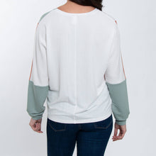 Load image into Gallery viewer, Elsie &amp; Zoey - Keegan Long Sleeve V-Neck Color Block Sweater: M/L ///