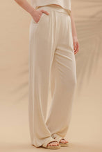 Load image into Gallery viewer, Blu Pepper - HIGH WAIST WIDE LEG PLEATED LINEN PANTS: LIGHT OLIVE