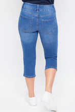 Load image into Gallery viewer, Missy 2 Button Slim Stretch Capri Jeans ###