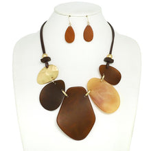 Load image into Gallery viewer, IRREGULAR OVAL ACETATE BIB NECKLACE SET ###
