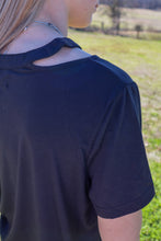 Load image into Gallery viewer, Merigold Kiss - MK073 Missing Piece Cutout V-Neck Tee - 7 Colors: Pink / XL///