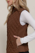 Load image into Gallery viewer, Active Basic | Active USA - Suede Piping Detail Rib Quilted Padding Vest:/// OLV-olive oil / S