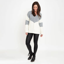 Load image into Gallery viewer, Elsie &amp; Zoey - Lacen Color Block Sweater: Latte / 2XL ///