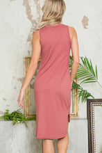 Load image into Gallery viewer, Burgundy Apparel - SLEEVELESS HI-LOW DRESS: BLACK / L ///