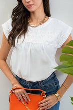 Load image into Gallery viewer, Blu Pepper - FLORAL EYELET LACE TRIM BACK BUTTON TOP: DUSTY PINK///