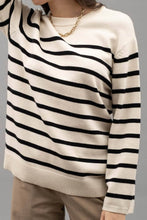 Load image into Gallery viewer, Blu Pepper - DROP SHOULDER STRIPED KNIT SWEATER: BLACK ///