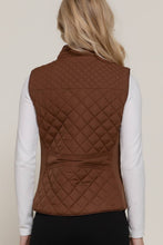 Load image into Gallery viewer, Active Basic | Active USA - Suede Piping Detail Rib Quilted Padding Vest:/// OLV-olive oil / S