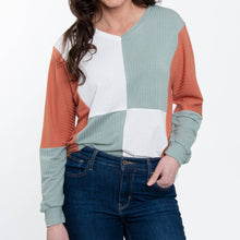 Load image into Gallery viewer, Elsie &amp; Zoey - Keegan Long Sleeve V-Neck Color Block Sweater: M/L ///
