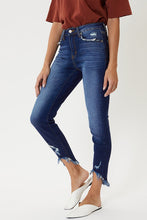 Load image into Gallery viewer, Distressed Kancan Jeans kc8395D ***